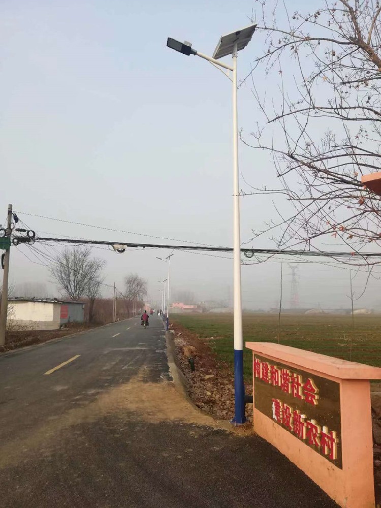 太陽(yáng)能路燈